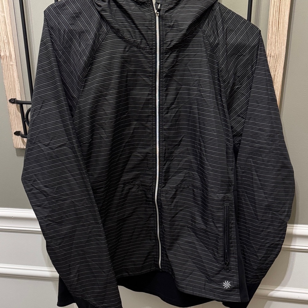 Athleta Black Striped Jacket windbreaker Sz  xl